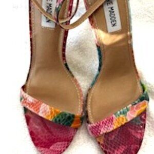 Steve Madden ankle strap leather "Stecy" floral strappy heels NWOT Size 8-1/2